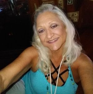 Meet your Posher, Sandy